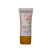 کرم ضد آفتاب فتودرم اسپات SPF50 بایودرما ۳۰ میلی لیتر