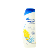 شامپو ضد شوره هد اند شولدرز با عصاره مرکبات مناسب موهای چرب